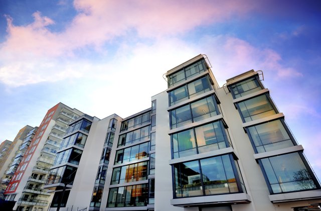 Commercial Real Estate Investing - Are Apartment Complexes a Safe Bet?